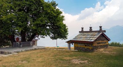 Bijli Mahadev Temple - Temple