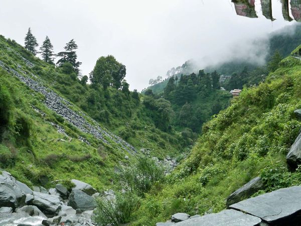 Bhagsunag Temple - Temple in Dharamshala, Himachal Pradesh