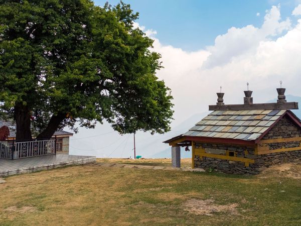 Bijli Mahadev Temple - Temple in Kullu, Himachal Pradesh